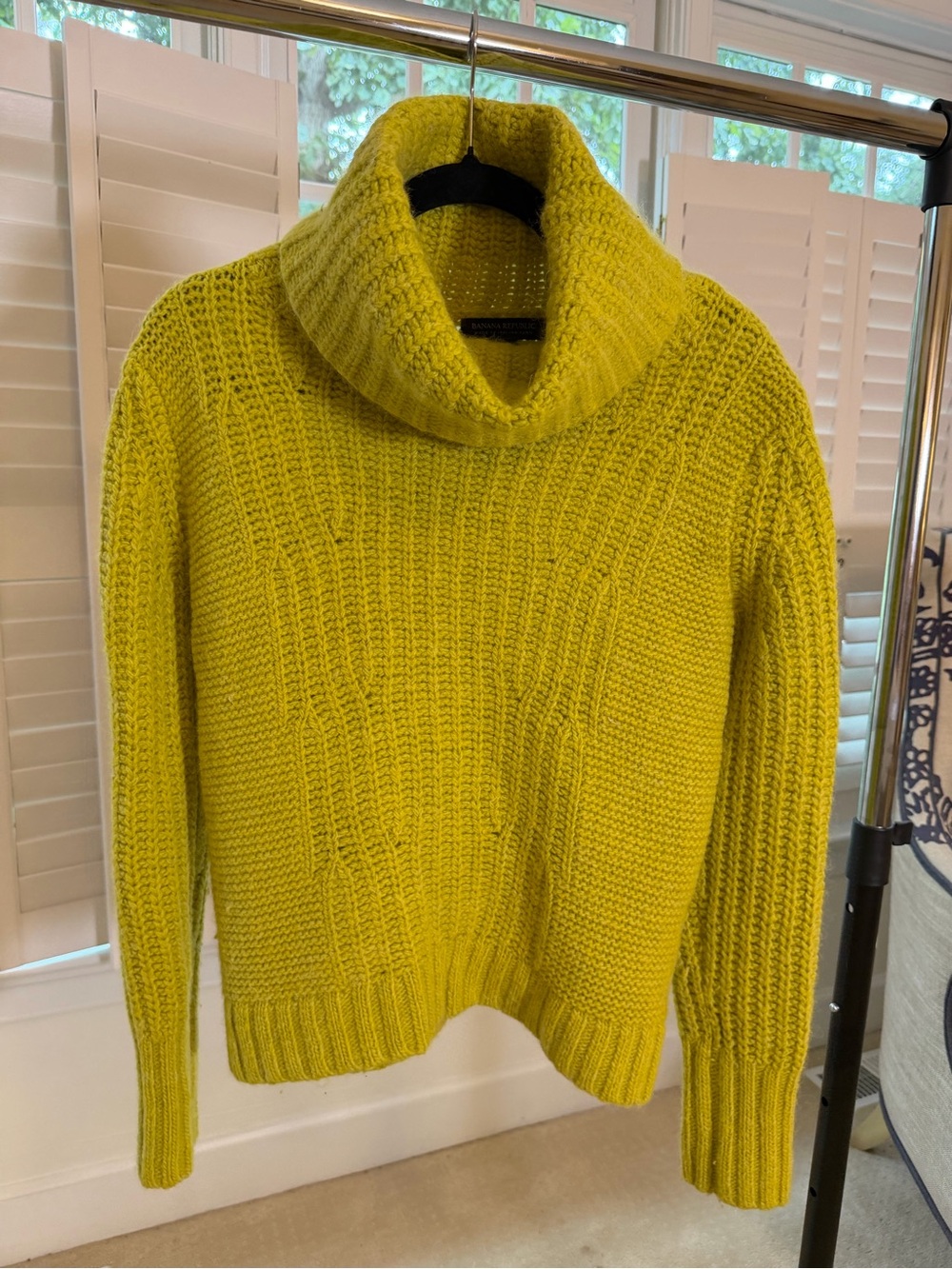 Banana Republic Yellow-Green Cowl Neck Sweater